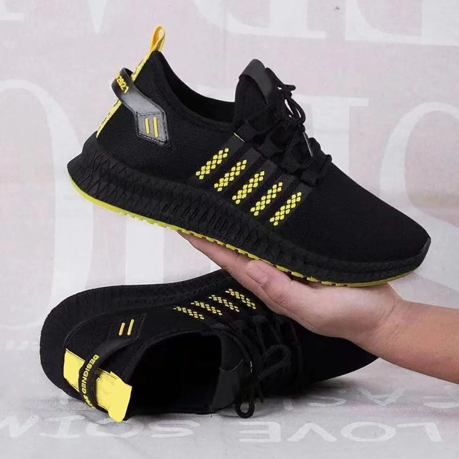 Men's Sports Shoes Lace Up Low Top Sneaker Mesh Lightweight Breathable Running Shoes Casual Non-Slip Fly Woven Casual Sneaker